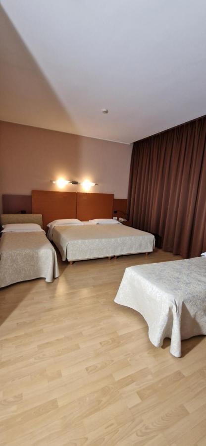 Bella Italia Palace Hotel 노바라 외부 사진