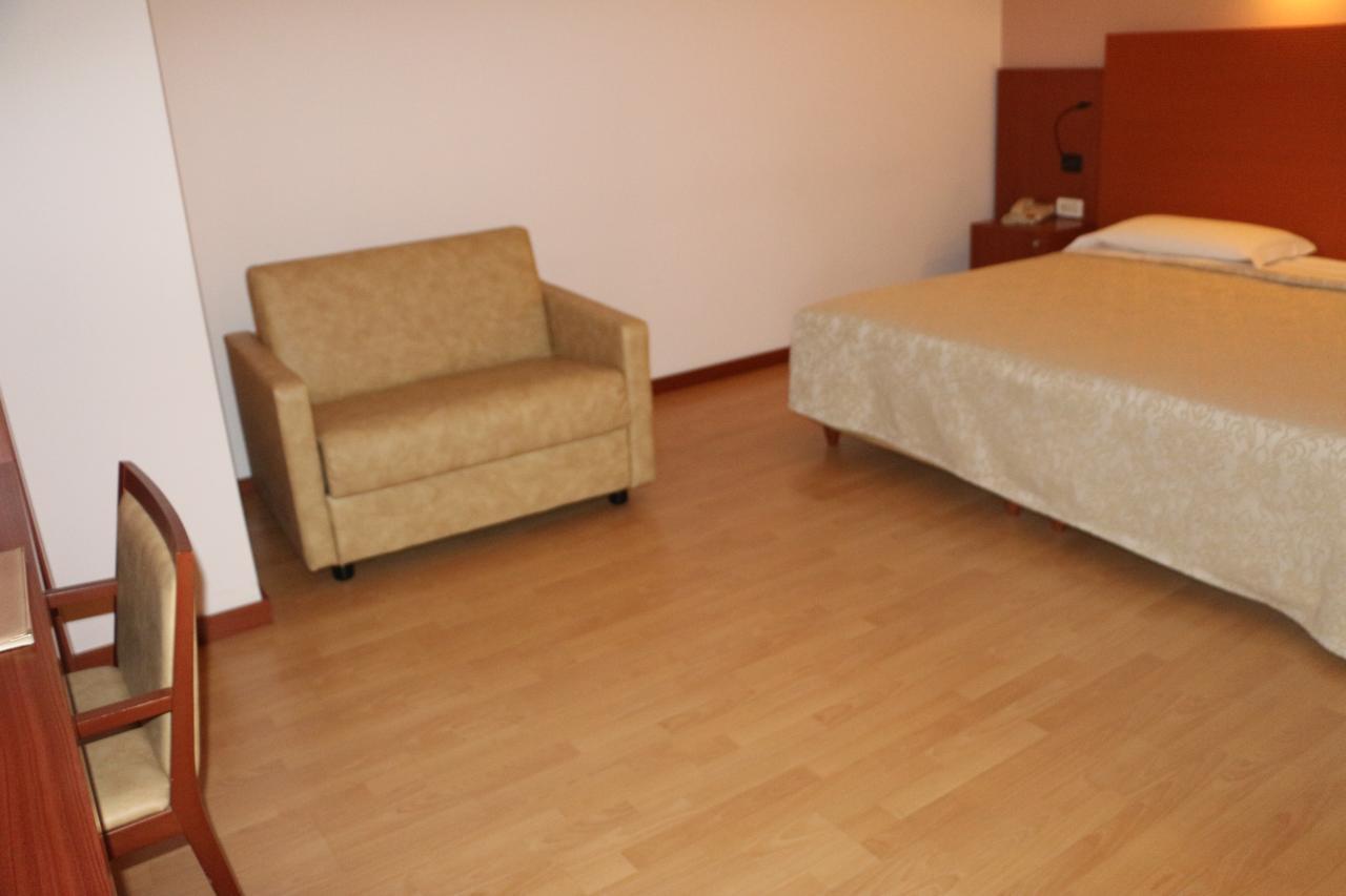 Bella Italia Palace Hotel 노바라 외부 사진